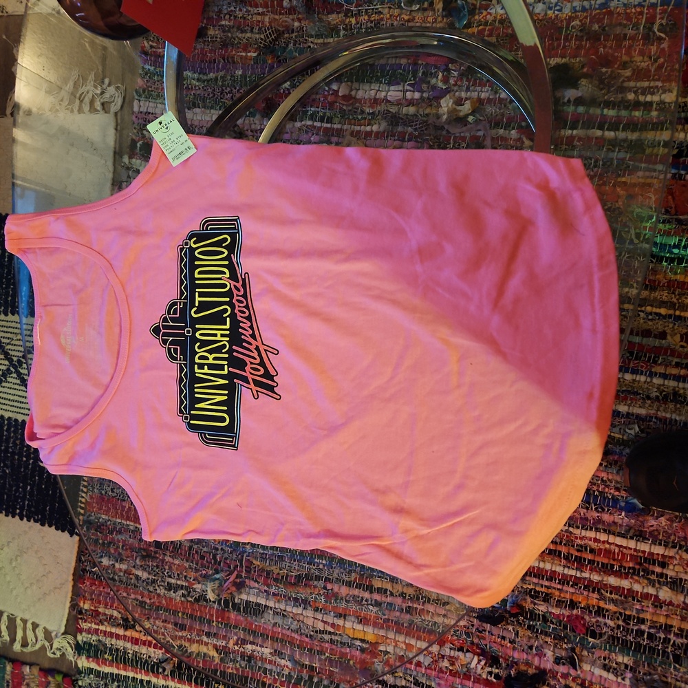 One t shirt pink new  💗 💓50 / cotton 💖